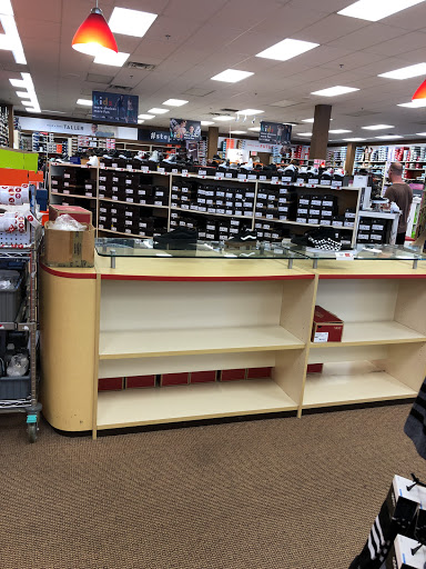 Shoe Store «Famous Footwear», reviews and photos, 975 I-30 Frontage Rd, Rockwall, TX 75087, USA
