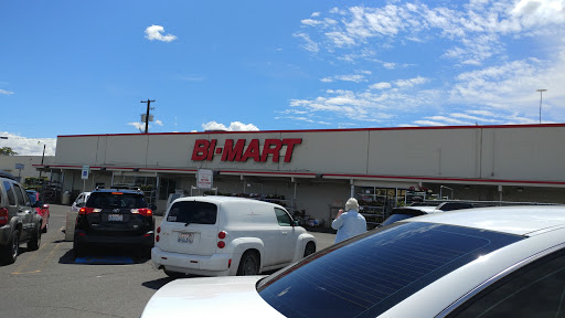 Department Store «Bi-Mart», reviews and photos, 309 S 5th Ave, Yakima, WA 98902, USA
