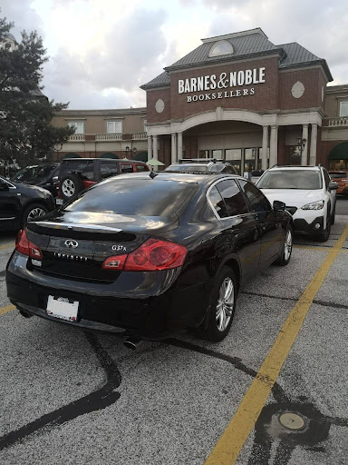 Logic Auto Sales LLC, 4920 Commerce Pkwy Unit # 4, Warrensville Heights, OH 44128, USA, 