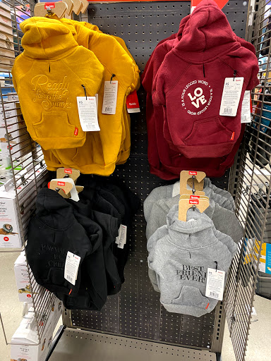 Pet Supply Store «Unleashed by Petco», reviews and photos, 81 7th Ave, Brooklyn, NY 11217, USA