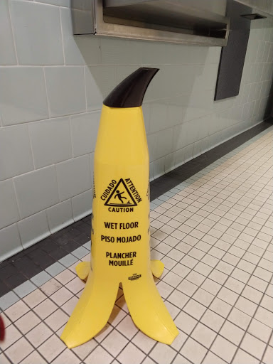 Grocery Store «Lowes Foods of Apex», reviews and photos, 5400 Apex Peakway, Apex, NC 27502, USA