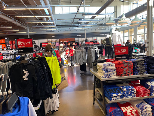 Clothing Store «Nike Factory Store», reviews and photos, 2910 W Loop 289 #805, Lubbock, TX 79407, USA