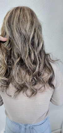 Samantha Dean Hair - Photo 5 - Car repair in Oakley, CA, Antioch
