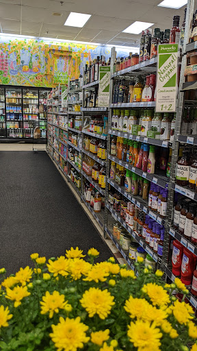 Grocery Store «Horrocks Market», reviews and photos, 4455 Breton Rd SE, Kentwood, MI 49508, USA