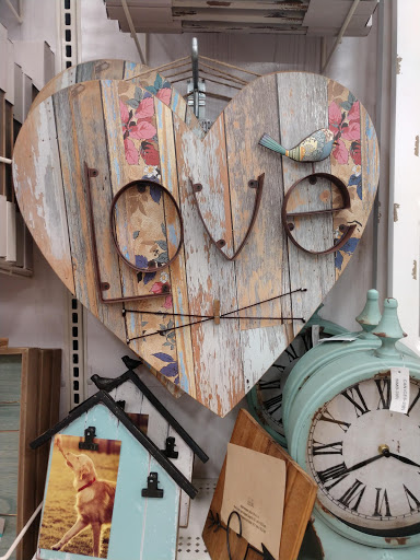 Craft Store «Michaels», reviews and photos, 6140 20th St, Vero Beach, FL 32966, USA