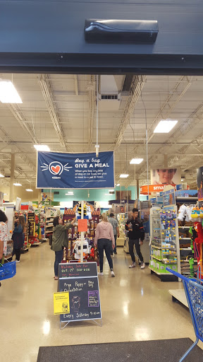 Pet Supply Store «PetSmart», reviews and photos, 139 Radio Dr, Stroudsburg, PA 18360, USA