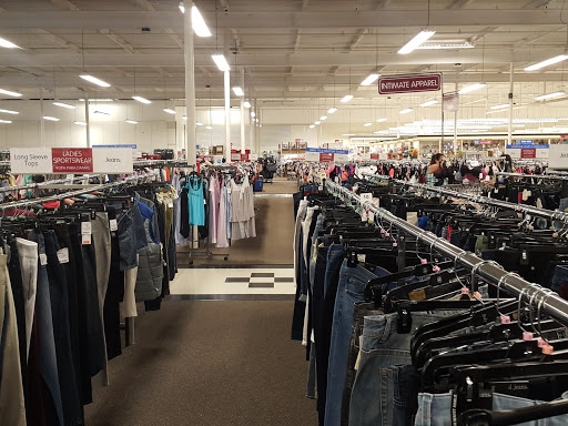 Clothing Store «Burlington Coat Factory», reviews and photos, 3684 U.S. 9, Freehold, NJ 07728, USA