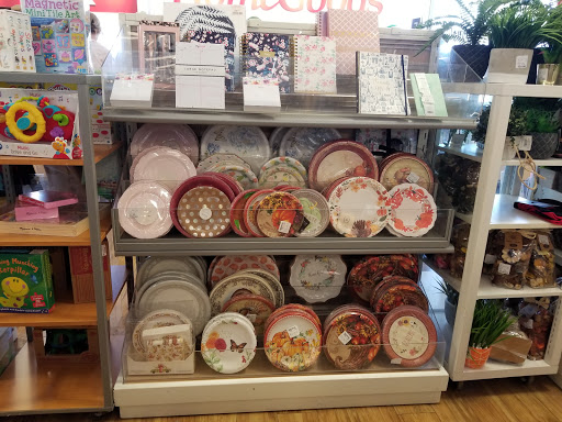 Department Store «T.J. Maxx & HomeGoods», reviews and photos, 715 E Dundee Rd, Palatine, IL 60074, USA