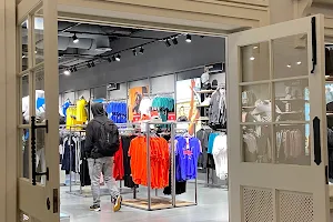 adidas Outlet Store Piaseczno image