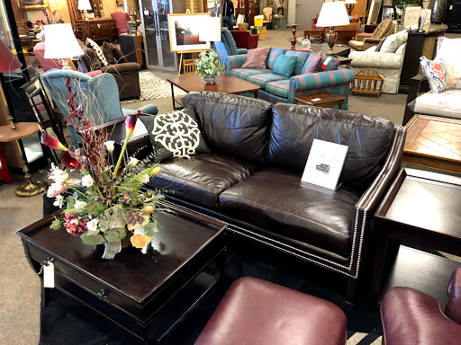 Thrift Store «Ditto Upscale Resale», reviews and photos, 571 E 8th St, Holland, MI 49423, USA