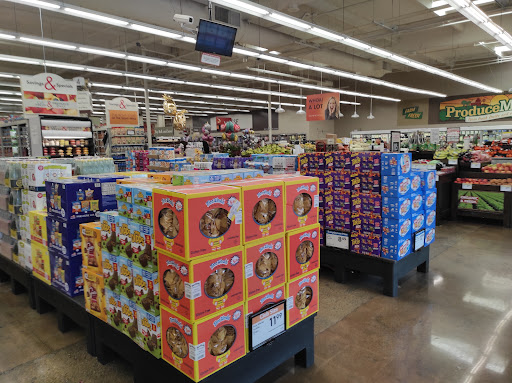 Shopping Mall «Tuskatella Shopping Center», reviews and photos, 1344 N Tustin St, Orange, CA 92867, USA