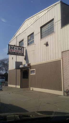 Pet Supply Store «M & M Pet Supplies Inc», reviews and photos, 15625 E Warren Ave, Detroit, MI 48224, USA