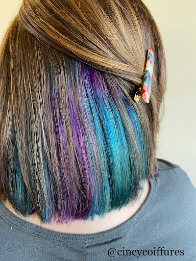 Hair Salon «Lunatic Fringe Salon Sharonville», reviews and photos, 11051 Reading Rd, Sharonville, OH 45241, USA