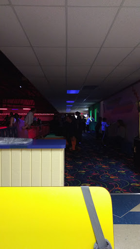 Roller Skating Rink «Western Skateland», reviews and photos, 930 W 17th St, Bloomington, IN 47404, USA