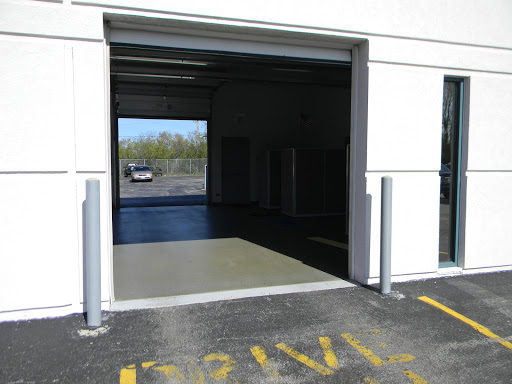 Auto Body Shop «Maj-Estic Auto Body», reviews and photos, 939 S Green Bay Rd, Waukegan, IL 60085, USA