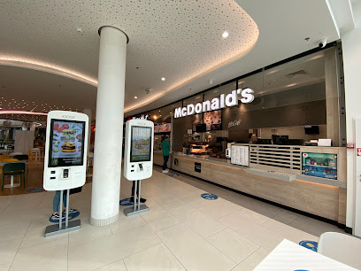 Restauracja McDonald,s - plac Kopernika 17, 45-040 Opole, Poland