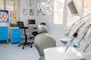"Smile Factory Oborishte" Dental Clinic image