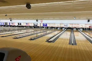 Boulevard Lanes image