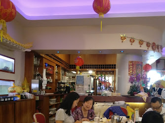 Glamorous Chinese Restaurant