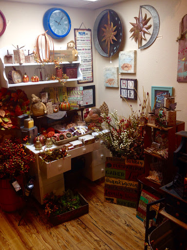 Pharmacy «Montross Pharmacy/Gift Shop/Fountain», reviews and photos, 120 N 1st Ave, Winterset, IA 50273, USA