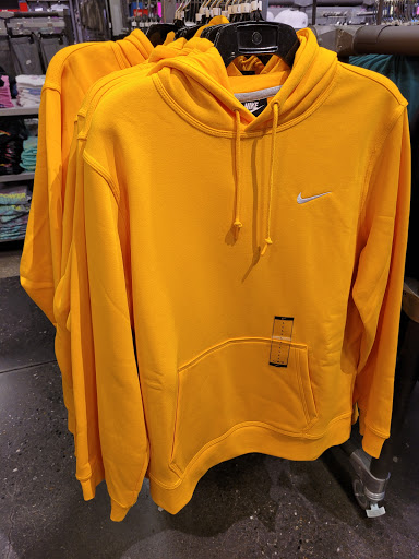 Clothing Store «Nike Factory Store», reviews and photos, 2210 Tanger Blvd #225, Gonzales, LA 70737, USA