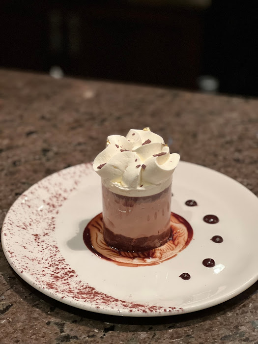 Restaurant near Azure Sky Motel