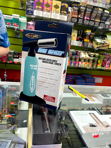 Tobacco Shop «Almaz Smoke Shop», reviews and photos, 1333 NJ-35, Avenel, NJ 07001, USA