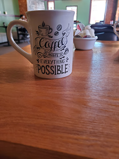 Restaurant «The Pineapple Tea Room & Coffee Shoppe», reviews and photos, 604 Colwyn St, Cumberland Gap, TN 37724, USA