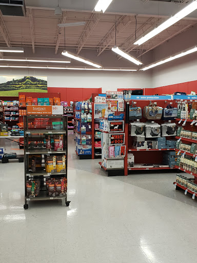 Pet Supply Store «Petco Animal Supplies», reviews and photos, 1660 Orchard Gateway Blvd, North Aurora, IL 60542, USA