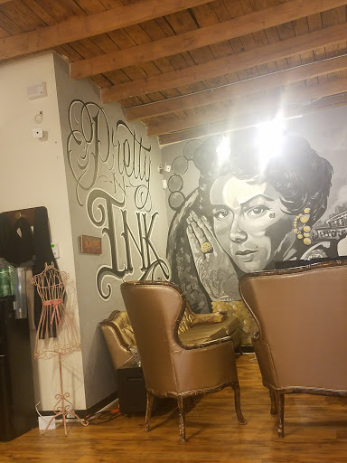 Tattoo Shop «Pretty-n-Ink», reviews and photos, 2030 S Tryon St #3H, Charlotte, NC 28203, USA