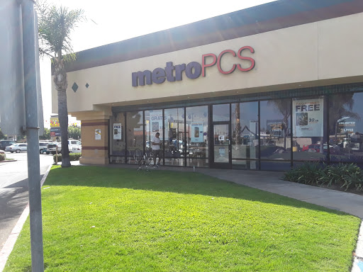 Cell Phone Store «MetroPCS Corporate Store», reviews and photos, 11091 Beach Blvd, Stanton, CA 90680, USA