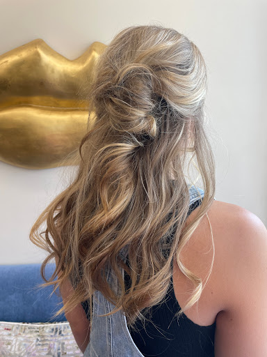 Beauty Salon «process. A Hair Salon», reviews and photos, 3143 Forest Dr, Columbia, SC 29204, USA