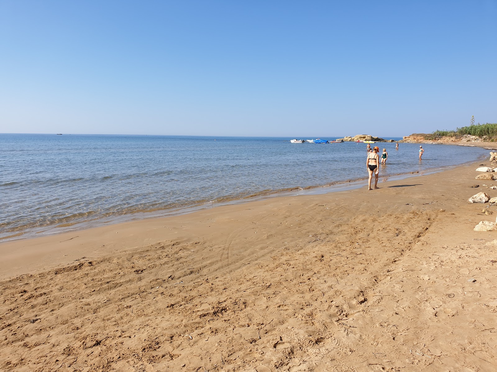 Valokuva Spiaggia di Cirigaista. mukavuudet alueella