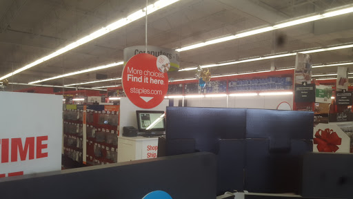 Office Supply Store «Staples», reviews and photos, 2045 S Pleasant Valley Rd, Winchester, VA 22602, USA