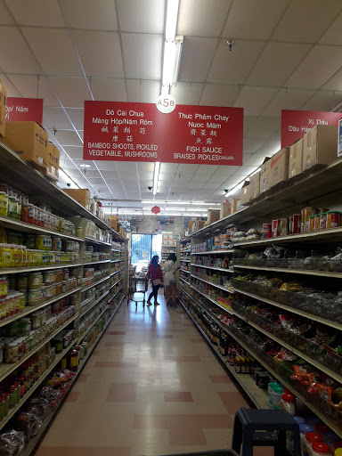 Asian Grocery Store «Vinh Phat Market», reviews and photos, 6105 Stockton Blvd, Sacramento, CA 95824, USA