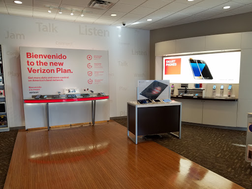 Cell Phone Store «Verizon», reviews and photos, 145 FM1382 #100, Cedar Hill, TX 75104, USA