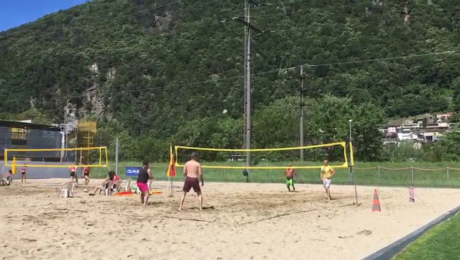 Rezensionen über Beach volley bagno pubblico Bellinzona in Bellinzona - Fahrschule
