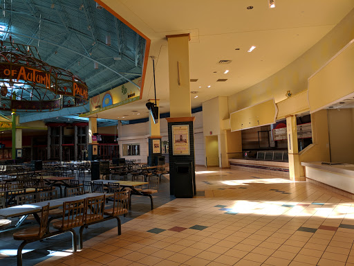 Outlet Mall «St. Louis Outlet Mall», reviews and photos, 5555 St.Louis Mills Blvd, Hazelwood, MO 63042, USA