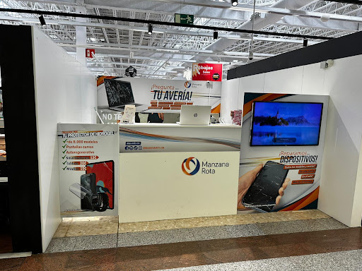 Manzana Rota Carrefour La Línea en La Línea de la Concepción, Cádiz