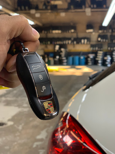 Auto Repair Shop «Arlington Auto Care», reviews and photos, 3298 Wilson Blvd, Arlington, VA 22201, USA