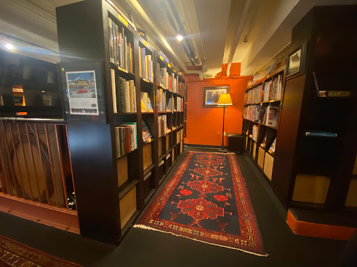 Book Store «Battery Park Book Exchange», reviews and photos, 1 Page Ave #101, Asheville, NC 28801, USA