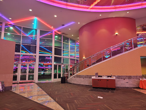 Movie Theater «Edwards Bakersfield Stadium 14», reviews and photos, 9000 Ming Ave, Bakersfield, CA 93311, USA