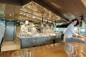 Pavyllon Monte-Carlo, un restaurant de Yannick Alléno image