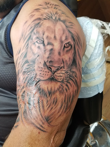 Tattoo Shop «My Tattoo Shop, Fort Lauderdale», reviews and photos, 900 W Sunrise Blvd, Fort Lauderdale, FL 33311, USA