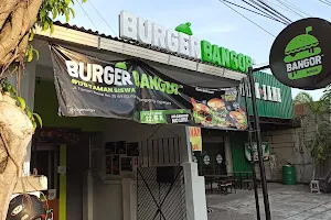 Burger Bangor Taman Siswa꧋ꦧꦸꦂꦒꦺꦂꦧꦔꦺꦴꦂꦠꦩꦤ꧀ꦱꦶꦱ꧀ꦮ image