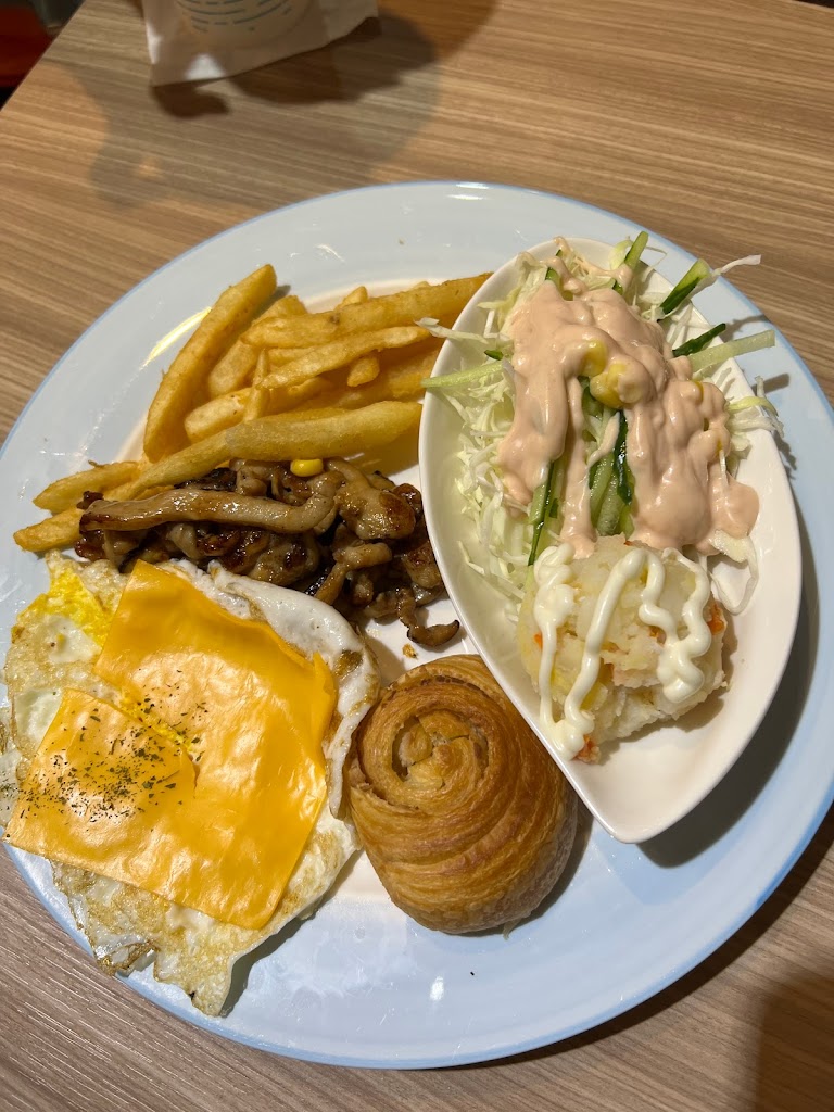 桃園市新屋區晨間廚房早午餐桃園新屋店/炒泡麵/蛋餅/奶酥必吃/奶茶/新屋美食- 台灣餐廳推薦手搖推薦甜點推薦