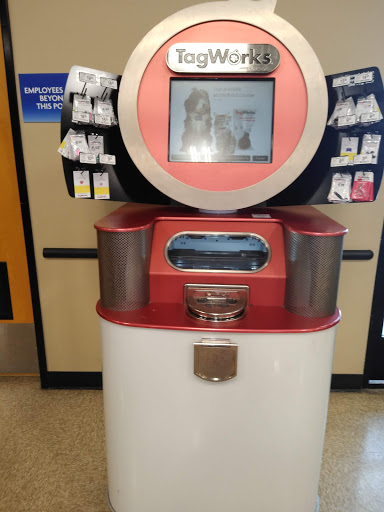 Pet Supply Store «PetSmart», reviews and photos, 1020 Veterans Pkwy #900, Clarksville, IN 47129, USA