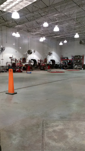 Tire Shop «Discount Tire Store - Joliet, IL», reviews and photos, 1719 W Jefferson St, Joliet, IL 60435, USA