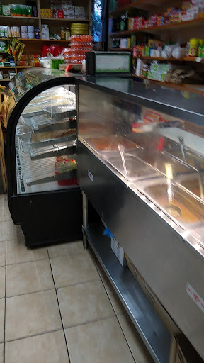 Grocery Store «Royal Indian Grocery», reviews and photos, 560 New Park Ave, West Hartford, CT 06110, USA