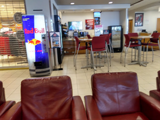 Toyota Dealer «Toyota of Dallas», reviews and photos, 2610 Forest Ln, Dallas, TX 75234, USA